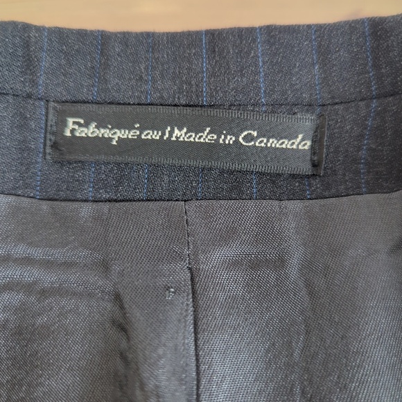 Oscar De La Renta Charcoal Grey w/Blue Pinstripe Virgin Wool Blazer - Picture 11 of 16